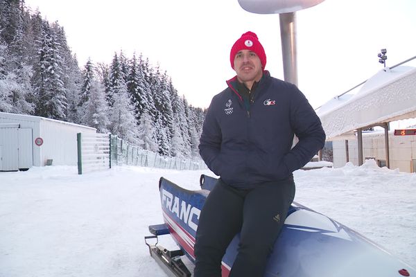 Romain Heinrich, 35 ans, espère retrouver le haut niveau du bobsleigh en vue des JO 2030 dans les Alpes.