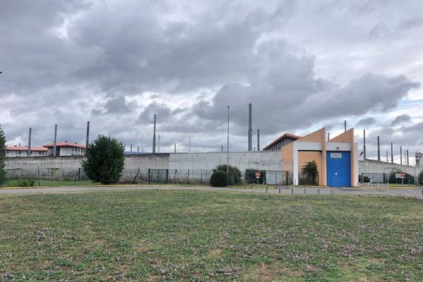 Le maison d'arrêt de Toulouse-Seysses a un taux d'occupation de 186% avec 898 détenus pour 482 places dans le quartier des hommes. juillet 2021.