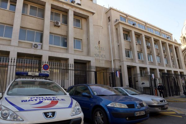 Illustration. Façade de l'Évêché, l'hôtel de police de Marseille (Bouches-du-Rhône).