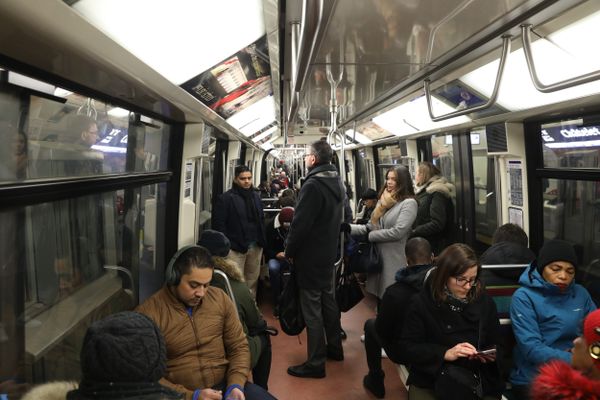 Le 14 juin, un incident sur la ligne 4 du métro a piégé des centaines de voyageurs en pleine heure de pointe.