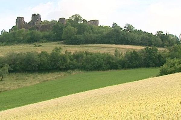 Le château de Mauzun est le plus beau fleuron du pays de Billom, dans le Puy-de-Dôme, l'un des six territoires auvergnats labellisés "Pays d'art et d'histoire".