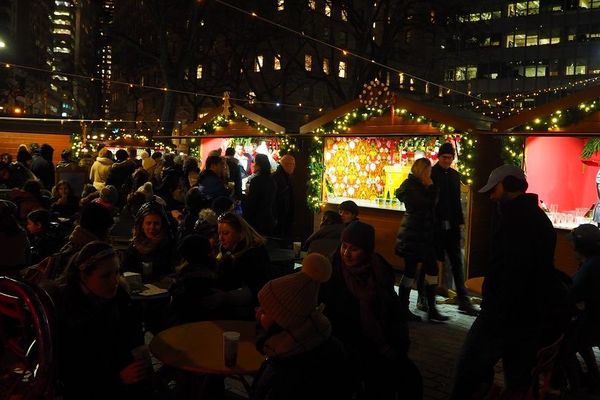 30 chalets on été installés en décembre 2019 pour le marché de Noël alsacien à New York