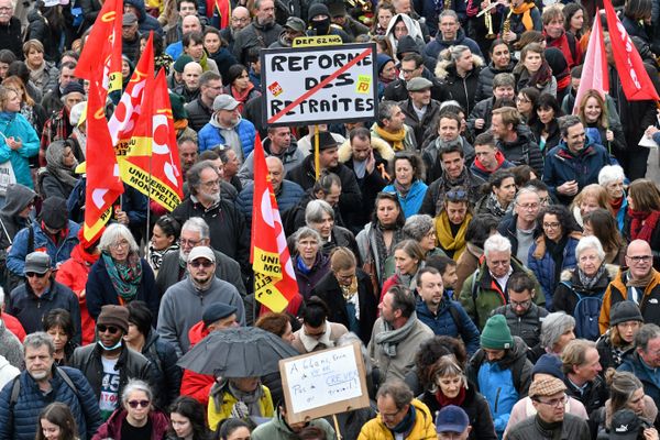Des manifestants contre la réforme des retraites le 7 mars dernier à Montpellier.