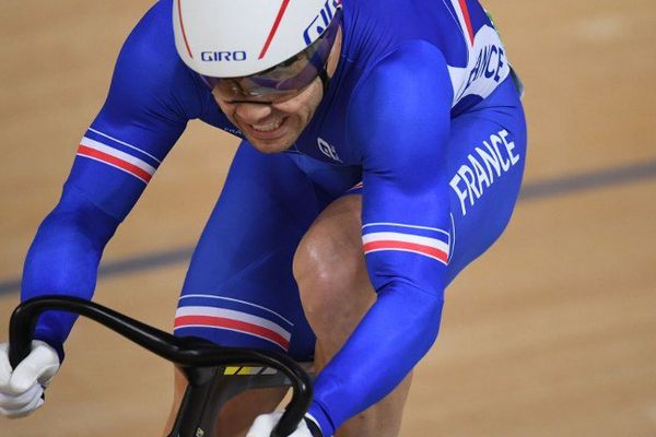 Troisième de sa série, François Pervis, double champion du monde (2014 et 2015) de la spécialité, avait dû passer par le repêchage pour atteindre la finale de Keirin.
