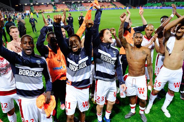 Les Girondins célèbrent leur victoire contre Metz, le 19 mai 2018 au stade Saint Symphorien.  
