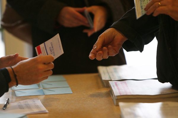 A Orléans, la liste de François Bonneau (PS-PRG-CAP 21-UDE) est arrivée en tête avec 30,73%.