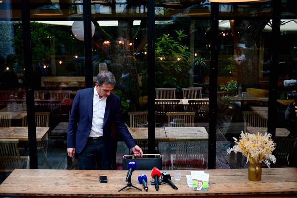 Photo d'illustration. Eric Piolle, avant une conférence de presse à Paris, le 30 juin 2021, un jour après l'annonce de sa candidature à la primaire écologiste. 