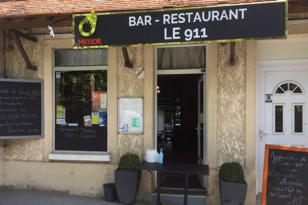 Grâce à la mobilisation des élus municipaux, le couple qui tient ce restaurant a reçu plusieurs centaines d'euros.