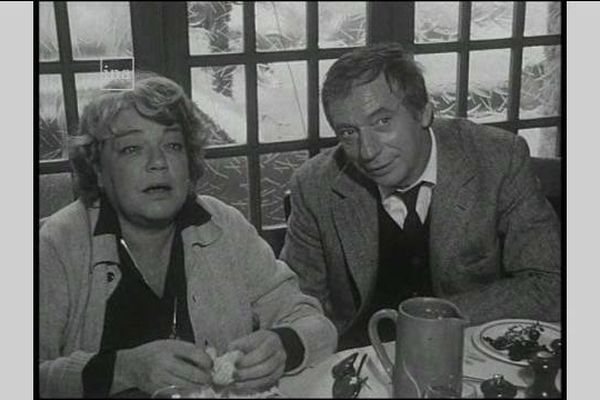 Simone Signoret et Yves Montand en 1975 lors du tournage du film « Police Pyrhon 357 » à Orléans