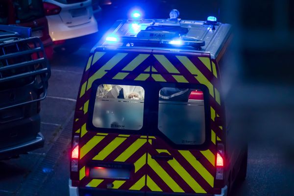 Le conducteur a pu être extrait du camion rapidement et transporté dans un hôpital toulousain.