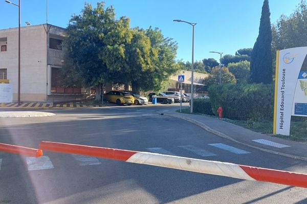 L'homme qui s'est introduit dans le lycée Saint-Exupéry était suivi en psychiatrie à l'hôpital Edouard Toulouse de Marseille.