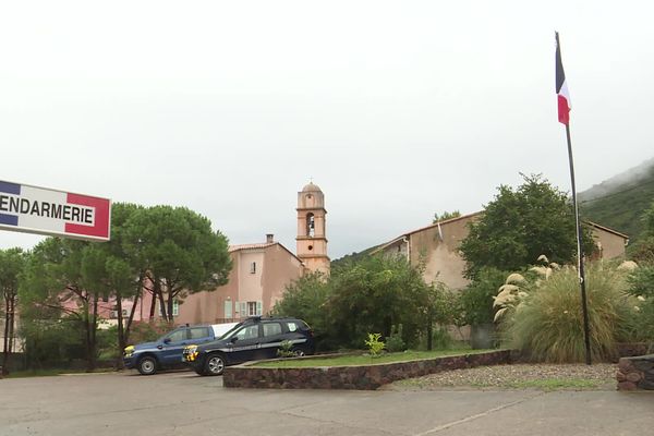 La gendarmerie de Galeria, au coeur du village.