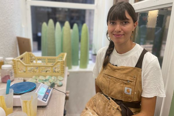 Chiara Bonato fait partie des céramistes formés à l'ENSAD qui seront exposés au salon C14 à Paris.