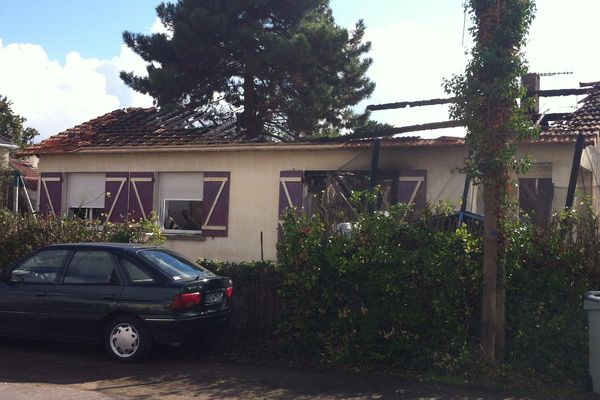 Le pavillon situé avenue Bodon à Saint-Brévin-les-Pins a été détruit par un incendie, deux corps ont été retrouvés dans les décombres