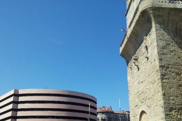 Le parking des halles Laissac, fermé pour un mois.