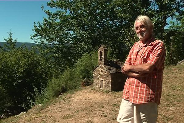 Pierre Bouvarel, créateur du village cévenol miniature