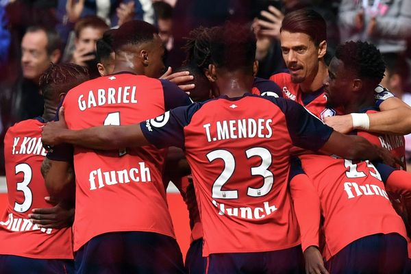 Les joueurs du LOSC célèbrent le but de la victoire contre Bordeaux, le 12 mai 2019 au stade Pierre-Mauroy.