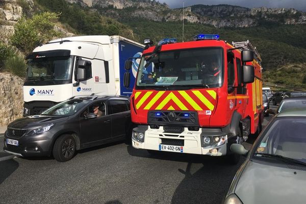 Intervention des pompiers dans le tunnel de l'Escalette sur l'A.75. - 13 août 2020.