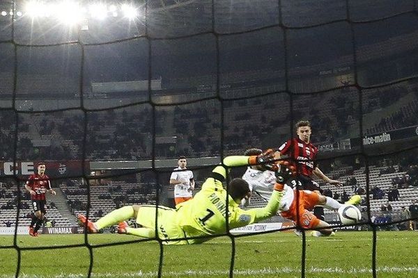 Le jeune Olivier Boscagli a marqué le seul but du match Nice-Montpellier pour la 19e journée de L1, le 18 décembre 2015.