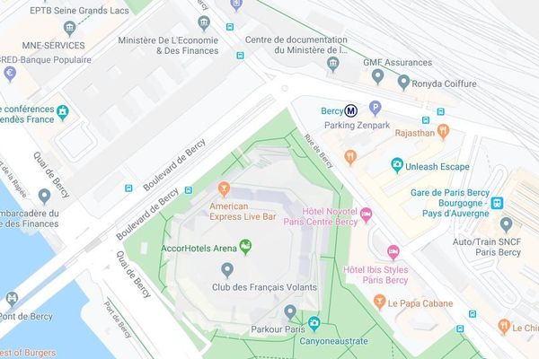 L'esplanade Johnny Hallyday sera située à l’angle de la rue de Bercy et du boulevard de Bercy, dans le 12e.