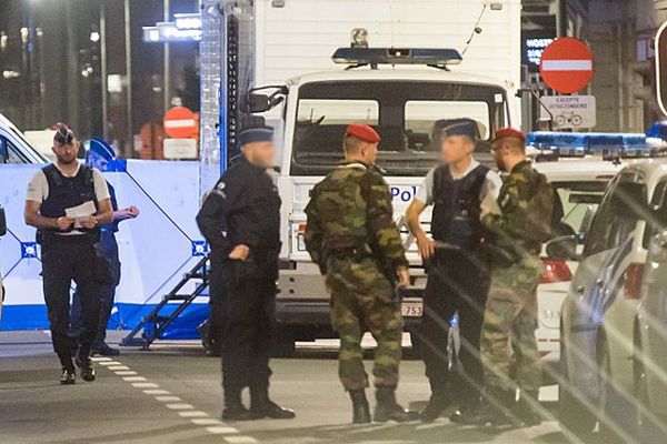 Sur le boulevard Emile Jacq, après l'attaque. 