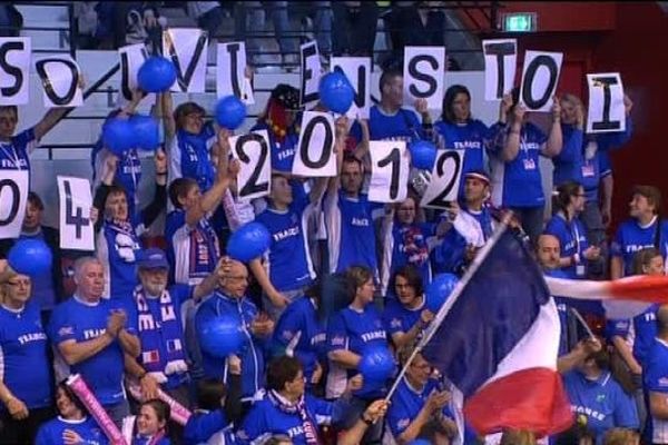 Le Palais des Sports de Besançon aura fait le boulot. Ils étaient plus de 3000 ce samedi.