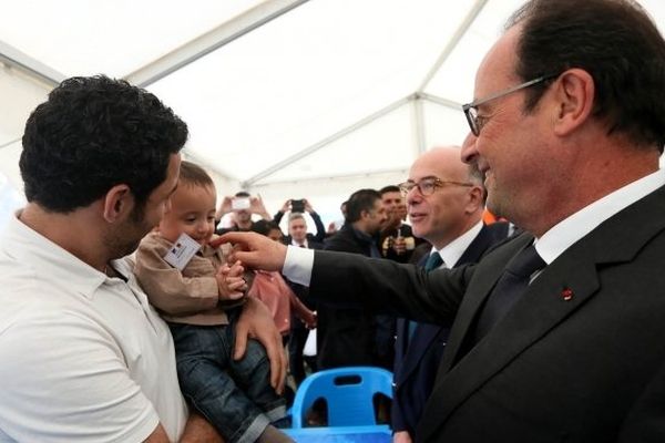 François Hollande rencontre des réfugiés syriens