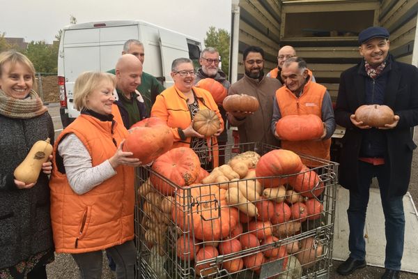 500 kg de courges Halloween ont été offerts à la banque Alimentaire de Nancy.