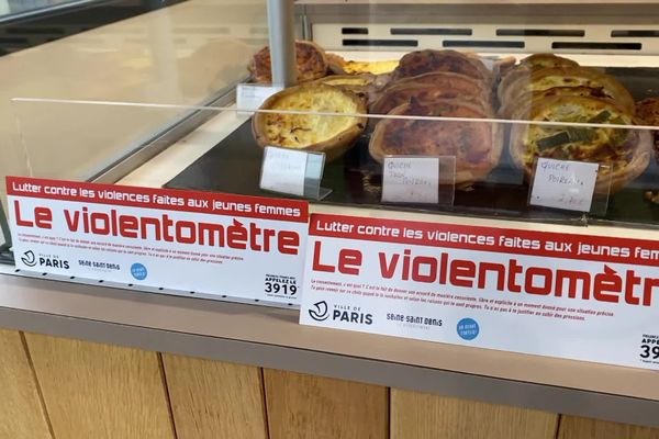 Pour lutter contre les violences faites aux femmes, une centaine de boulangeries de Haute-Vienne affiche des messages de prévention. Des "violentomètres", outil aidant les victimes à identifier les différents types d'agressions, sont également imprimés sur les sacs à pain.