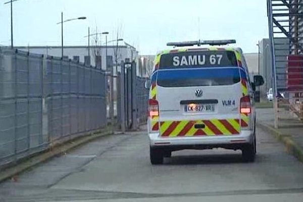 Une soixantaine d'infirmiers et d'ambulanciers travaillent au SMUR de Strasbourg.