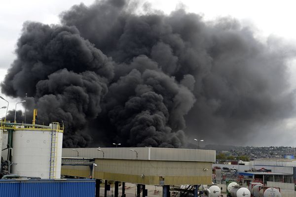 L'incendie de l'usine chimique Lubrizol à Rouen le 26 septembre.