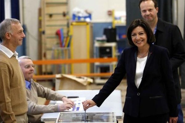 anne Hidago a voté ce matin à 8h15 dans le 15 ème.