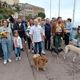 De nombreux chiens, mais aussi des chats et des lamas, ont défilé sur la Promenade des Anglais de Nice pour la troisième marche des animaux.