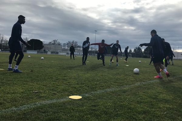 Andrézieux-Bouthéon, ici à l'entraînement, n'ira pas en 32e de finale de la Coupe de France