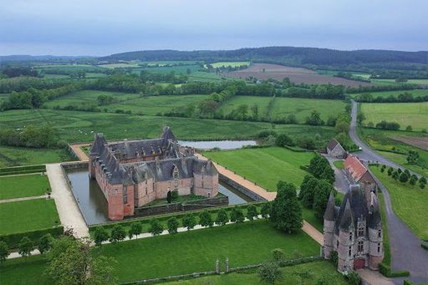 Le château de Carrouges dans l'Orne.