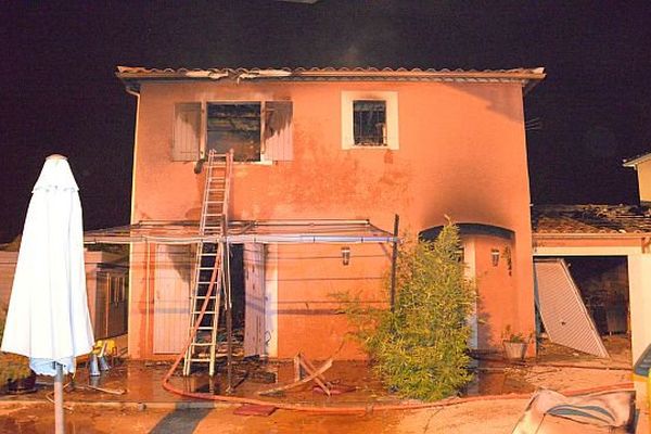 Garons (Gard) - un garçon de 2 ans meurt dans l'incendie de la maison - 14 juillet 2015.