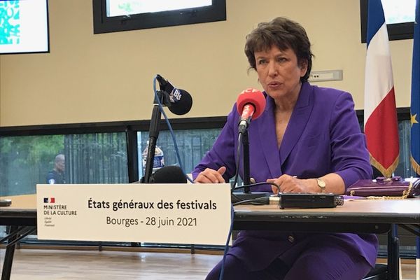 La ministre de la Culture Roselyne Bachelot en déplacement à Bourges pour la seconde édition des Etats généraux des festivals. 