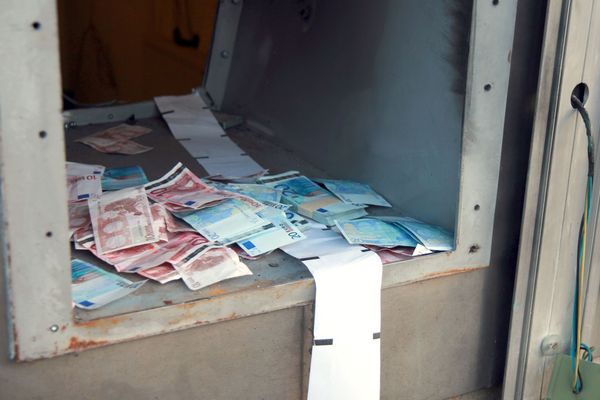 Un homme encagoulé a braqué l'agence de la Banque Populaire située à Aubière dans le Puy-de-Dôme. 