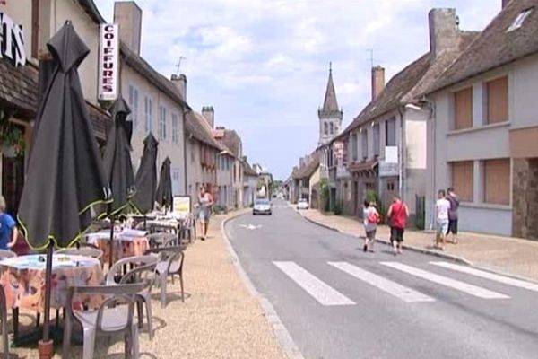 Le centre-ville de Magnac-Bourg, l'un des premiers villages étapes labellisé 