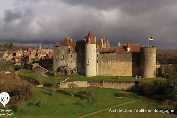 Château de Châteauneuf-en-Auxois