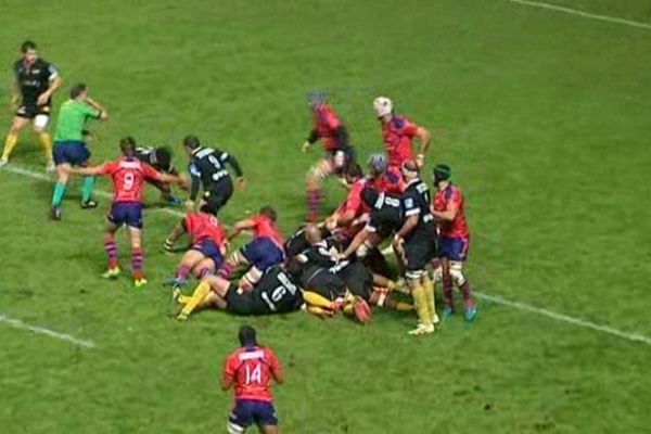 Béziers (Hérault) - Carcassonne s'impose 14 à 10 au Stade de la Méditerranée - 17 novembre 2012.