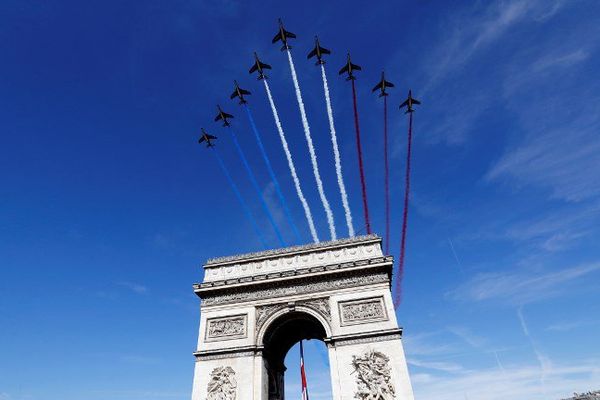 La Patrouille de France ouvrait vendredi matin le défilé militaire du 14 juillet.