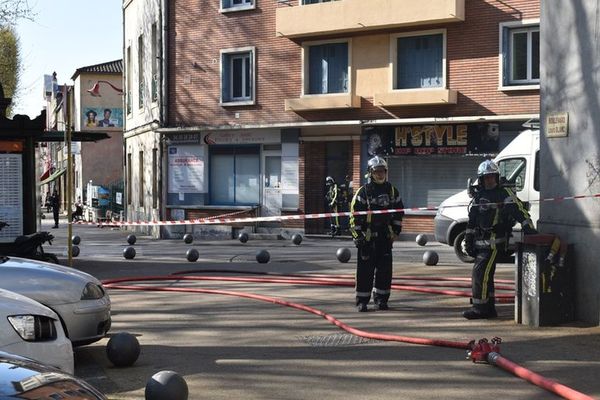 Alès (Gard) - 120 élèves mis en sécurité après une fuite de gaz - 17 mars 2023.