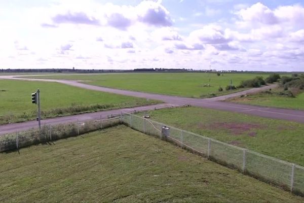 L'aérodrome de Chaumont Semoutiers (Haute-Marne)