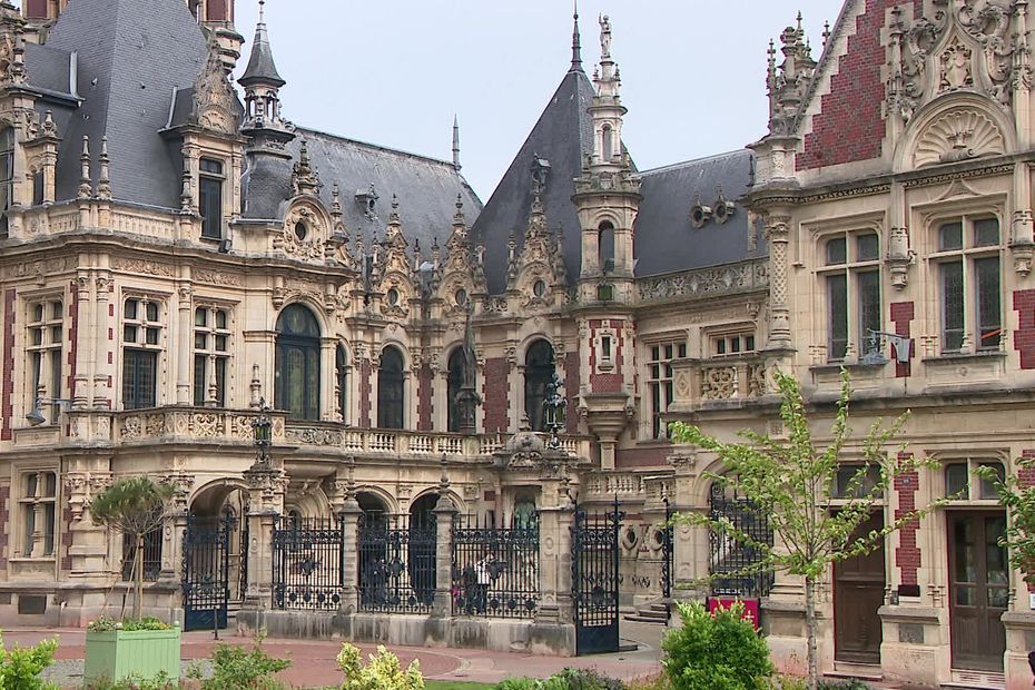 Le Palais Bénédictine De Fécamp Sera-t-il Le Monument Préféré Des ...