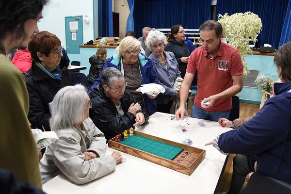 L'atelier "jeux de société" est l'occasion de rencontrer les plus jeunes.