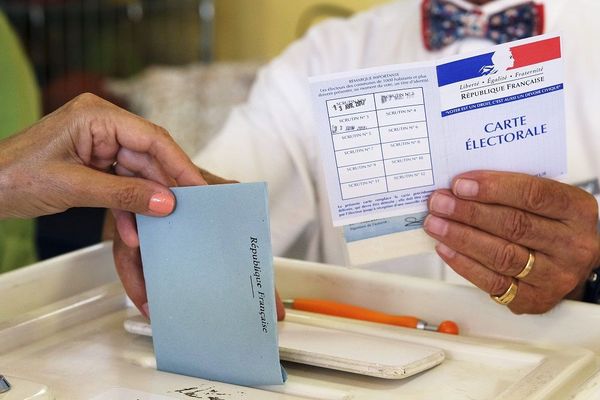 Dans toutes les communes de France, les électeurs étaient appelés aux urnes ce dimanche 15 mars pour le 1er tour des élections municipales.