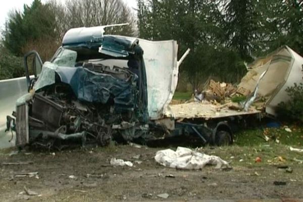 accident circulation à la hauteur de Saint-Amand-Longpré (41)