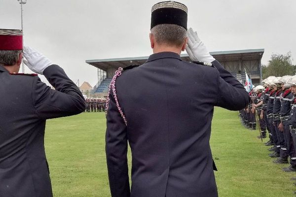 L'hommage aux deux pompiers volontaires morts en service à La Couyère (35)