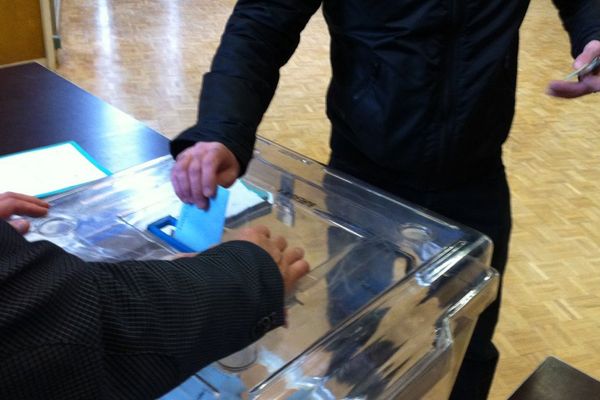 Bureau de vote du Centre Culturel d'Yvremont 